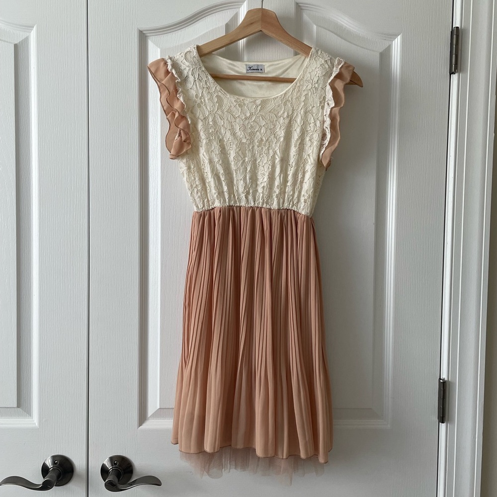 Kanuwa Women's Raffle Sleeveless Laced Pleated  Fit & Flare Dress Beige Size M